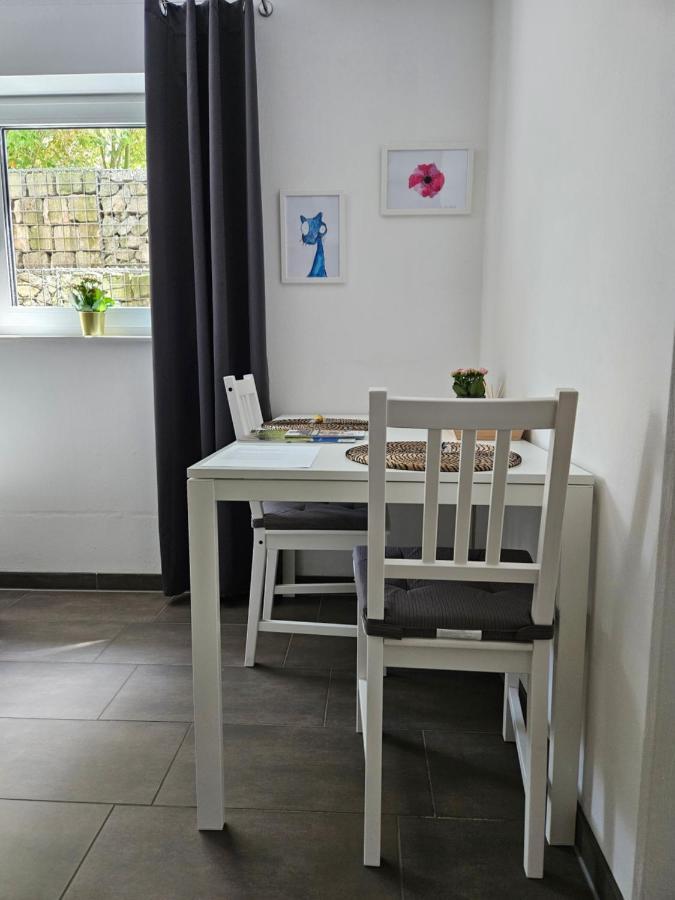 Gemuetliche Wohnung In Ruhigem Wohngebiet Ашаффенбург Экстерьер фото